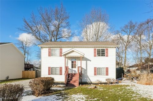 2789 Old Home Rd, Akron, OH, 44312-3452 | Card Image