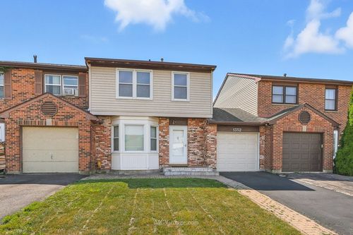 1352 Georgetown Dr, Carol Stream, IL, 60188-9018 | Card Image