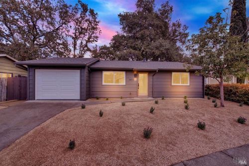 6610 Oak Leaf Ct, Yountville, CA, 94599-1389 | Card Image