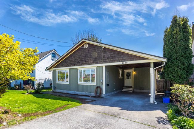 4576 W River Road, House other with 3 bedrooms, 1 bathrooms and 4 parking in Ladner BC | Image 1