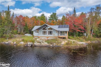 1482 Beaver Lake Rd, House other with 2 bedrooms, 1 bathrooms and 12 parking in Magnetawan ON | Image 3