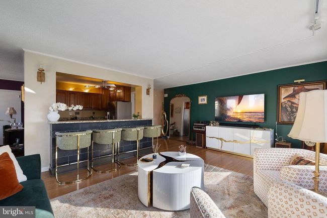 APT-1822N - 5500 Friendship Blvd, Condo with 2 bedrooms, 2 bathrooms and null parking in CHEVY CHASE MD | Image 17