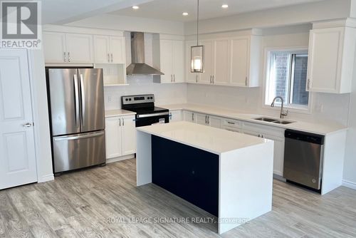 3128 Turner Cres, London, ON, N6M0J8 | Card Image