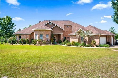 49 Ashton Rd, Boyce, LA, 71409-9739 | Card Image