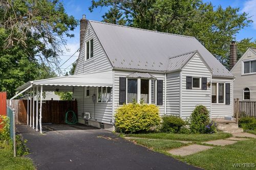 3380 Wallace Dr, Grand Island, NY, 14072-1034 | Card Image