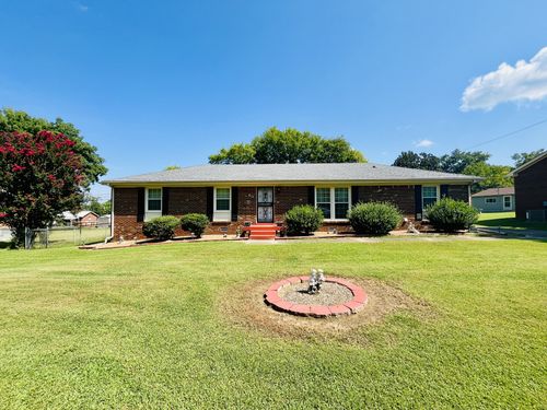311 Chateauroux Dr, Clarksville, TN, 37042-4239 | Card Image