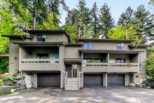 1226-1226 Bellefield Park Ln, Bellevue, WA, 98004-6856 | Card Image