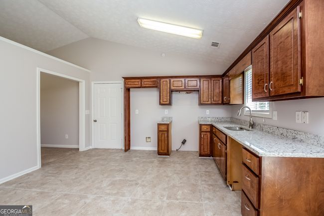 315 Hunters Trce, House other with 3 bedrooms, 2 bathrooms and null parking in Covington GA | Image 7
