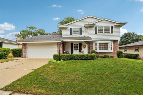 5380 S 23rd Street, Milwaukee, WI, 53221 | Card Image