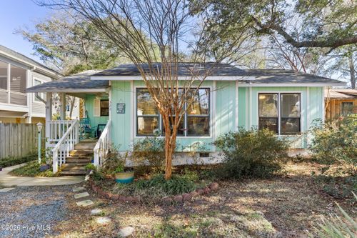 322 Ne 48th St, Oak Island, NC, 28465-5305 | Card Image