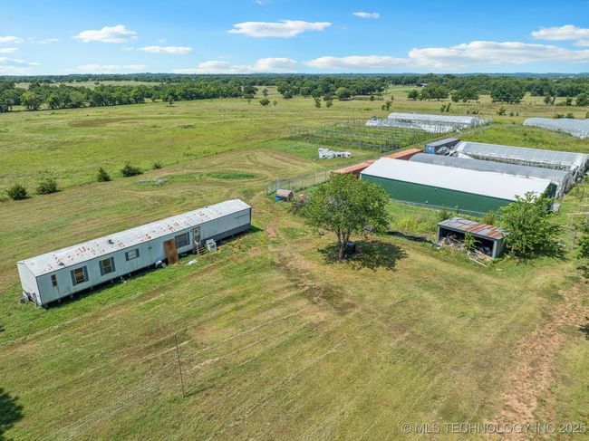3201 214 Th St, House other with 3 bedrooms, 2 bathrooms and null parking in Haskell OK | Image 24