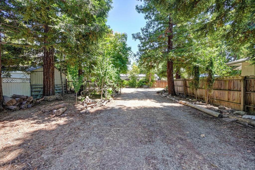Land in Sacramento 4