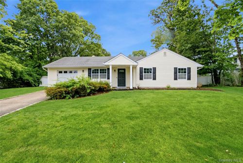 15 Groton Lane, Brookhaven, NY, 11727 | Card Image