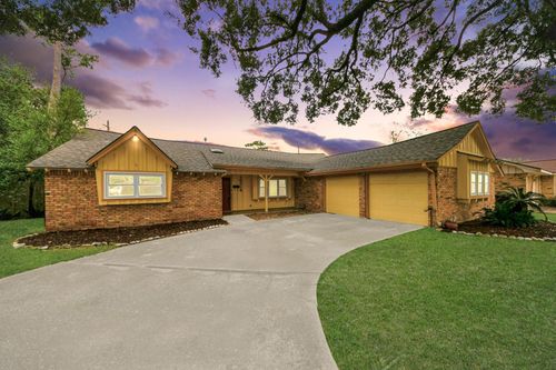 10514 Haddington Dr, Houston, TX, 77043-3212 | Card Image