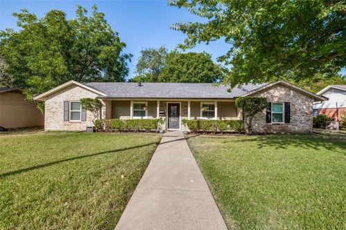 407 Floyd St, Waxahachie, TX, 75165-1815 | Card Image