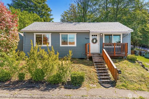 2712 Hefner Ave, Bremerton, WA, 98310-2015 | Card Image