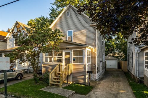 312 Upland Ave, Akron, OH, 44301-1423 | Card Image