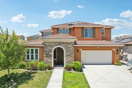 2104 Hunt Street, Woodland, CA, 95776 | Card Image