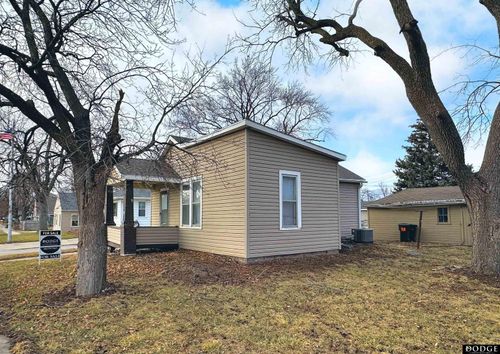 1140 E 12th St, Fremont, NE, 68025-4370 | Card Image