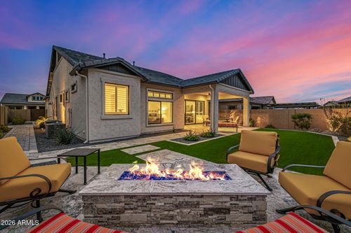 8132 E Jacaranda St, Mesa, AZ, 85207-3274 | Card Image