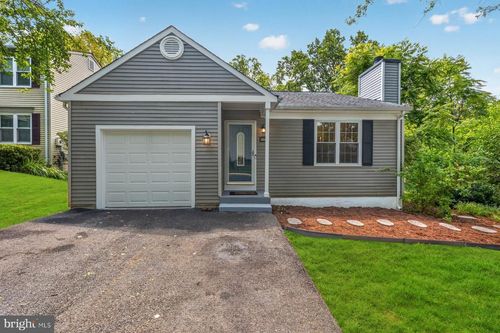 20501 Neerwinder St, GERMANTOWN, MD, 20874-2808 | Card Image