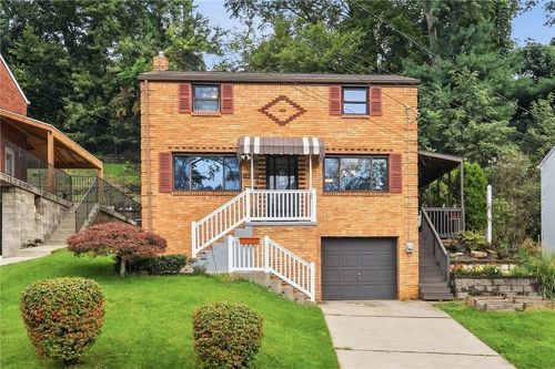 2724 Dwight Ave, Pittsburgh, PA, 15216-1937 | Card Image