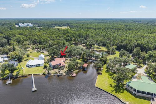 115 Old Oak Rd, Freeport, FL, 32439-4335 | Card Image