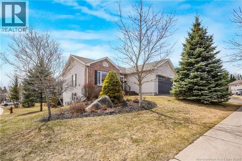 7 Wyngate Dr, Fredericton, NB, E3A9X8 | Card Image