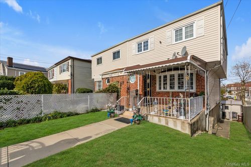 2301 Camp Rd, Far Rockaway, NY, 11691-2735 | Card Image