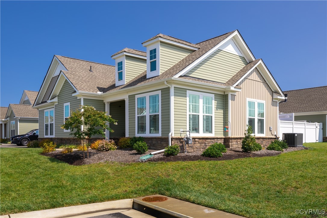 Golden Sunset Ct, Glen Allen, VA 23059