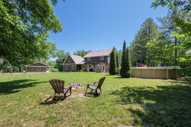 743055 Sideroad 10, House other with 3 bedrooms, 3 bathrooms and 10 parking in Chatsworth ON | Image 32