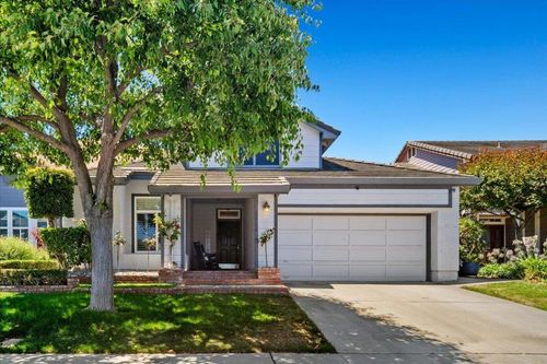 17716 Riverbend Rd, Salinas, CA, 93908-1422 | Card Image