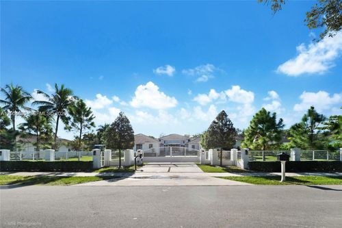 7830 Sw 117th St, Pinecrest, FL, 33156-4431 | Card Image