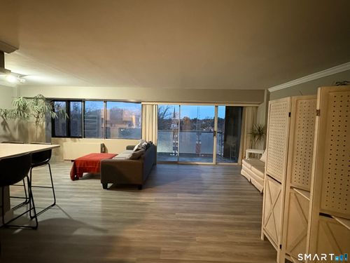 apt-7h-30 Woodland St, Hartford, CT, 06105-2318 | Card Image