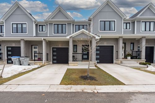 35-17 Nicholson St, Lucan, ON, N0M2J0 | Card Image