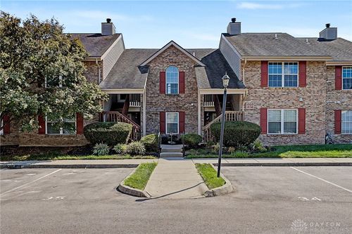 1060 Captains Bridge, Washington Twp, OH, 45458 | Card Image