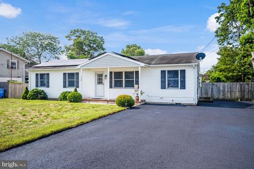 1125 Windlass Dr, Manahawkin, NJ, 08050-2271 | Card Image