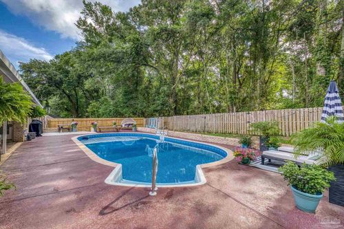2020 Hamilton Crossing Dr, Cantonment, FL, 32533-5812 | Card Image