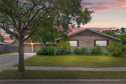 445 Pennington Drive, Corpus Christi, TX, 78412 | Card Image