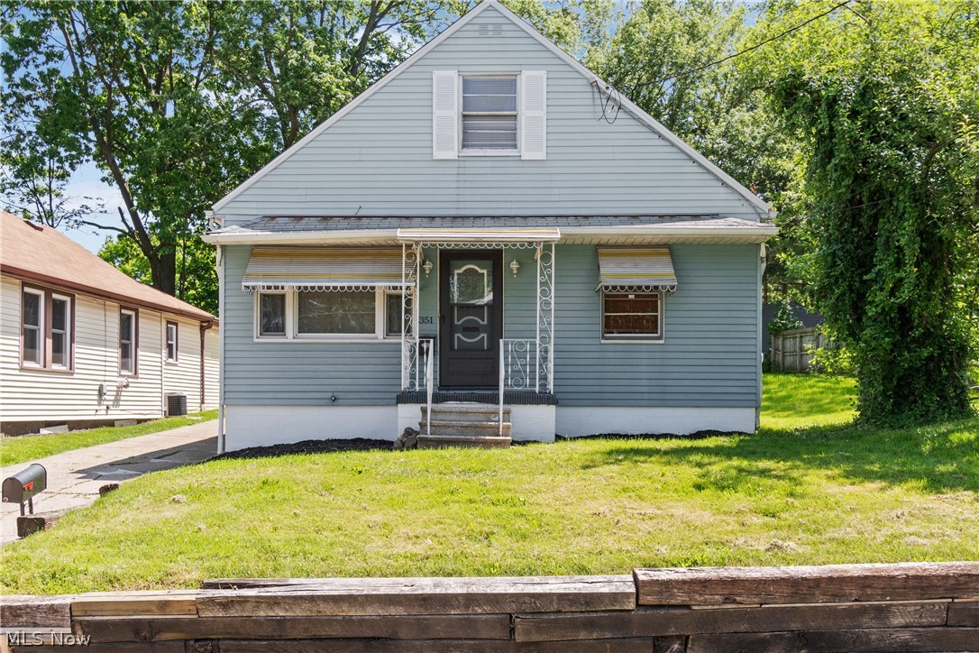 Sieber Ave, Akron, OH 44312