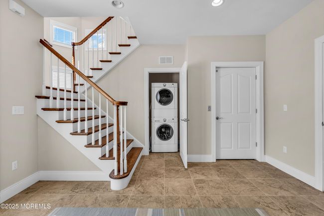 Downstairs laundry | Image 8