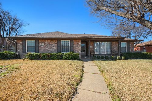 1319 Meadowcrest Dr, Mesquite, TX, 75149-1933 | Card Image