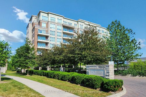 606-15 Stollery Pond Cres, Markham, ON, L6C0Y4 | Card Image