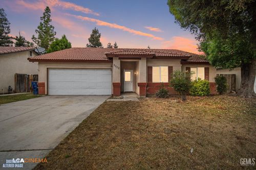 9820 Battersea Park Dr, Bakersfield, CA, 93312 | Card Image