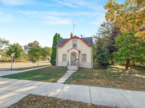 205 Adams St Se, HUTCHINSON, MN, 55350-2657 | Card Image