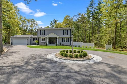 61 Montgomery St, Lakeville, MA, 02347-1710 | Card Image