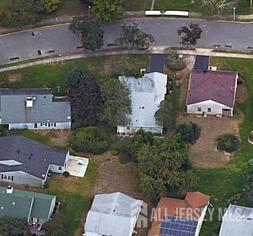 2 Leighton Ln, Manchester, NJ, 08759-6711 | Card Image