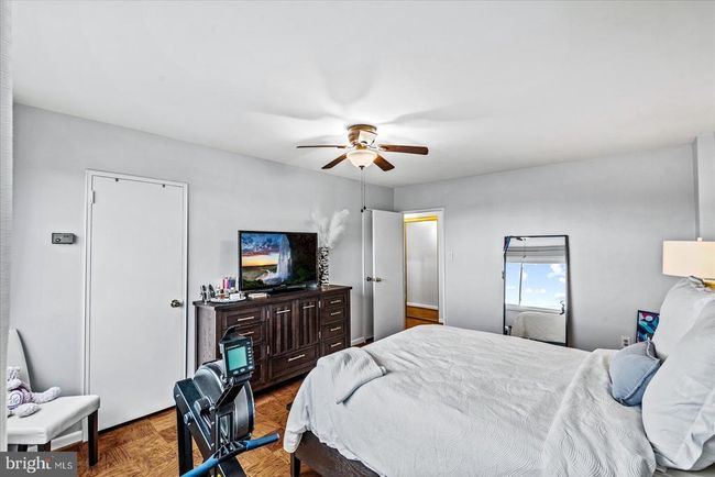 APT-410 - 1830 Columbia Pike, Condo with 2 bedrooms, 1 bathrooms and null parking in ARLINGTON VA | Image 34