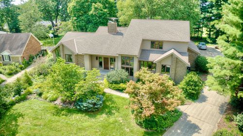 121 Sunset Dr, Crestview Hills, KY, 41017-2223 | Card Image