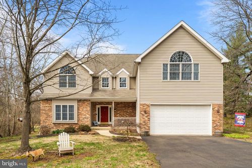 880 Troxel Rd, LANSDALE, PA, 19446-4631 | Card Image